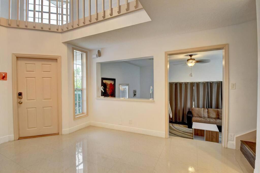 5 Bedroom Mansion With Pool And Non-Heated Jacuzzi Games In บอยน์ทันบีช ภายนอก รูปภาพ